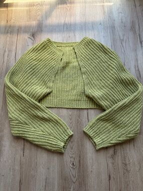 Cropped Chunky Knit Sweater Bolero - Light Green